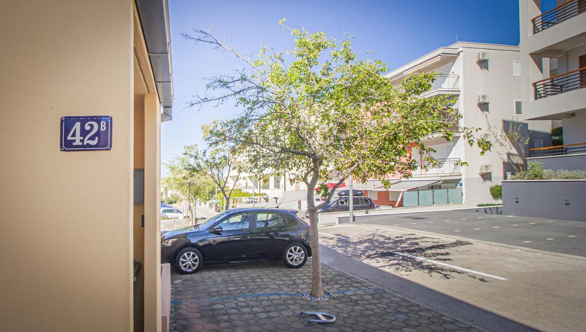 Apartment Anita With Amazing Sea View Makarska Exterior photo