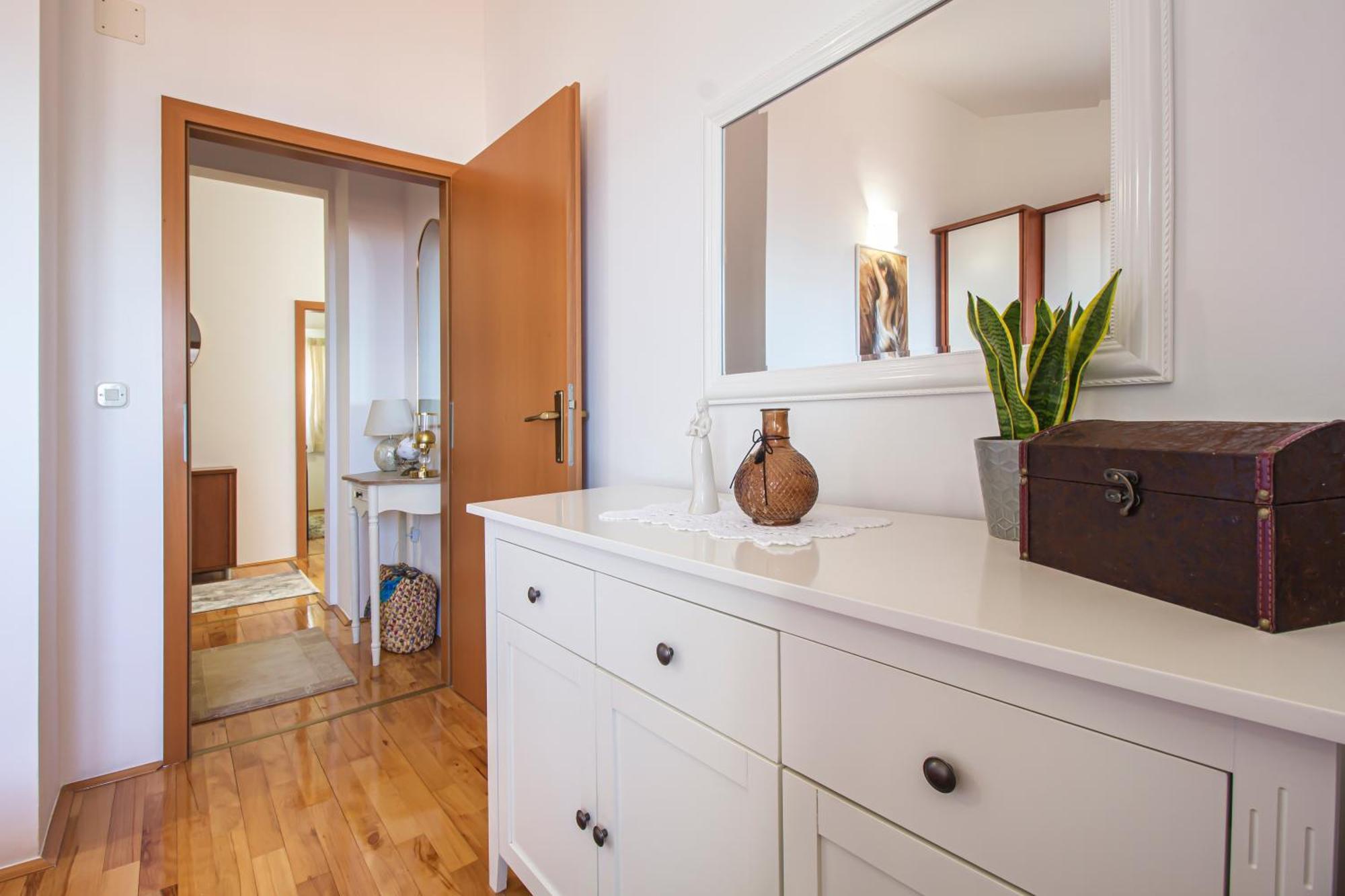Apartment Anita With Amazing Sea View Makarska Exterior photo