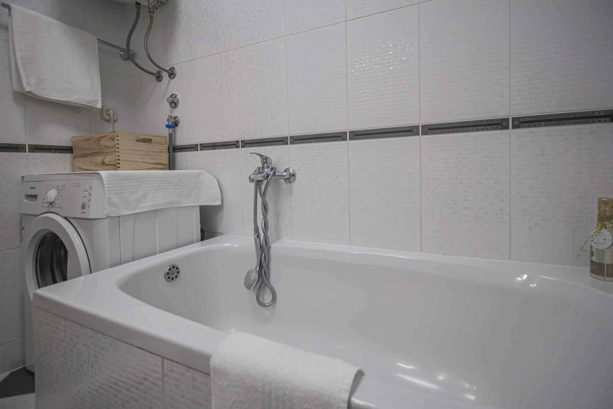 Apartment Anita With Amazing Sea View Makarska Exterior photo