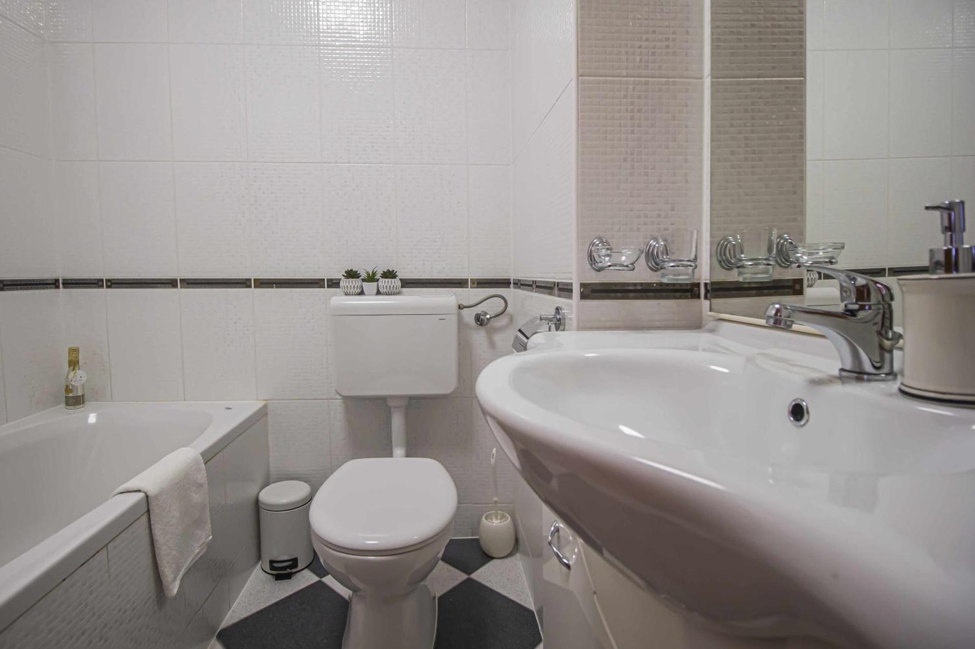 Apartment Anita With Amazing Sea View Makarska Exterior photo